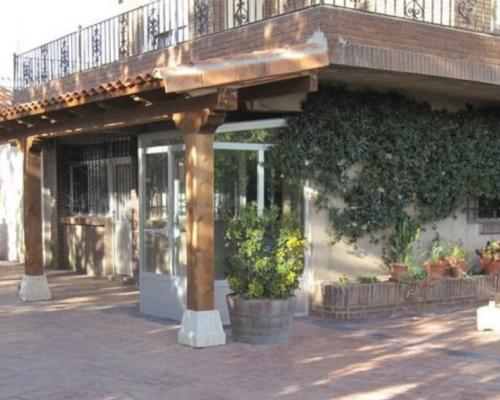 DUEÑAS - HOTEL RESTAURANTE UN LUGAR EN LA VECILLA